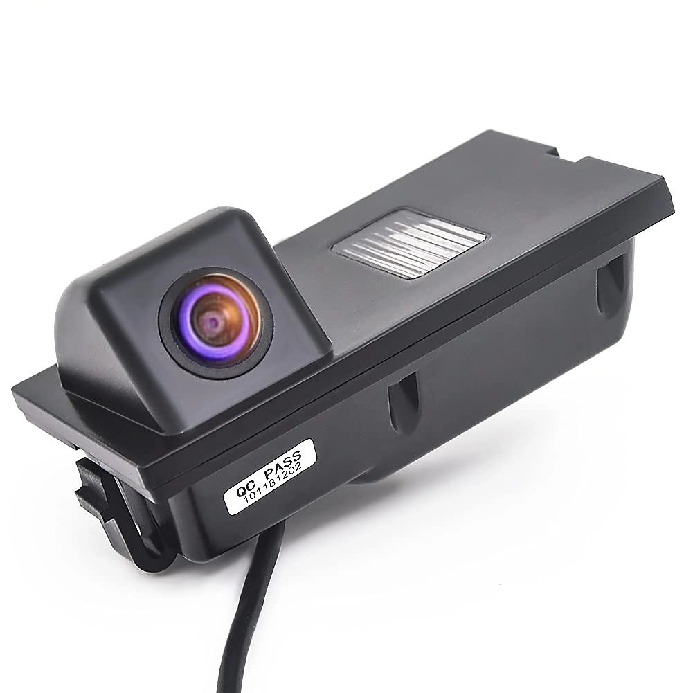 Rear View Reverse Backup Tracks Camera - 728 x 512