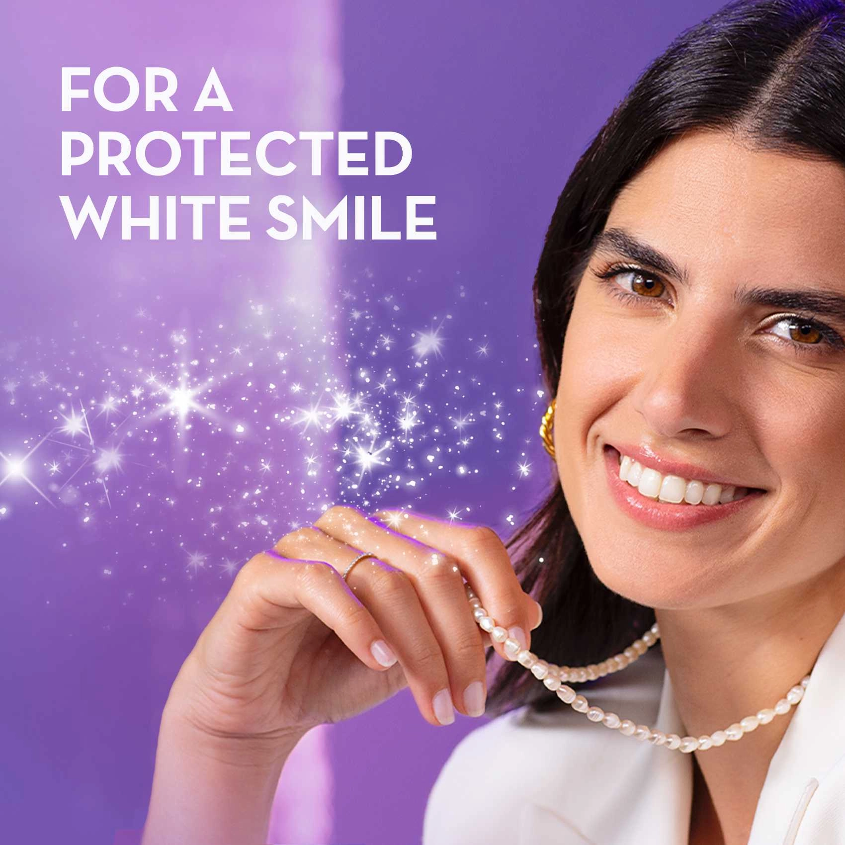 3D White Brilliance Blast Whitening + Freshness Toothpaste 75ml