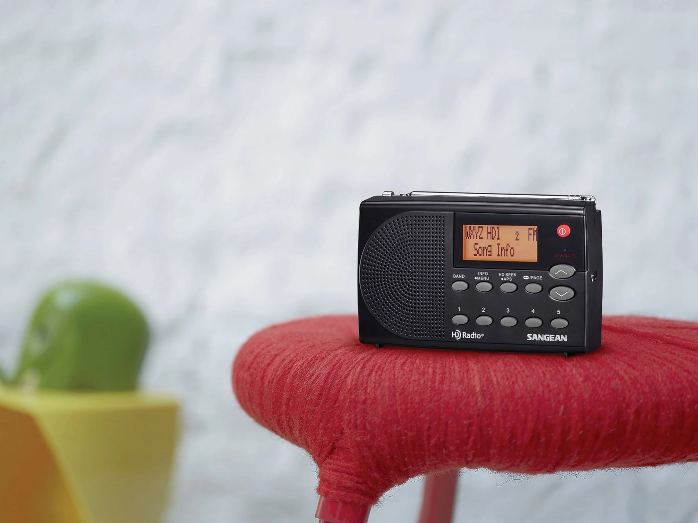 HDR14 - Portable Radio