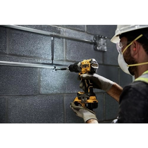 20V MAX Hammer Drill - 4 Amp Hours