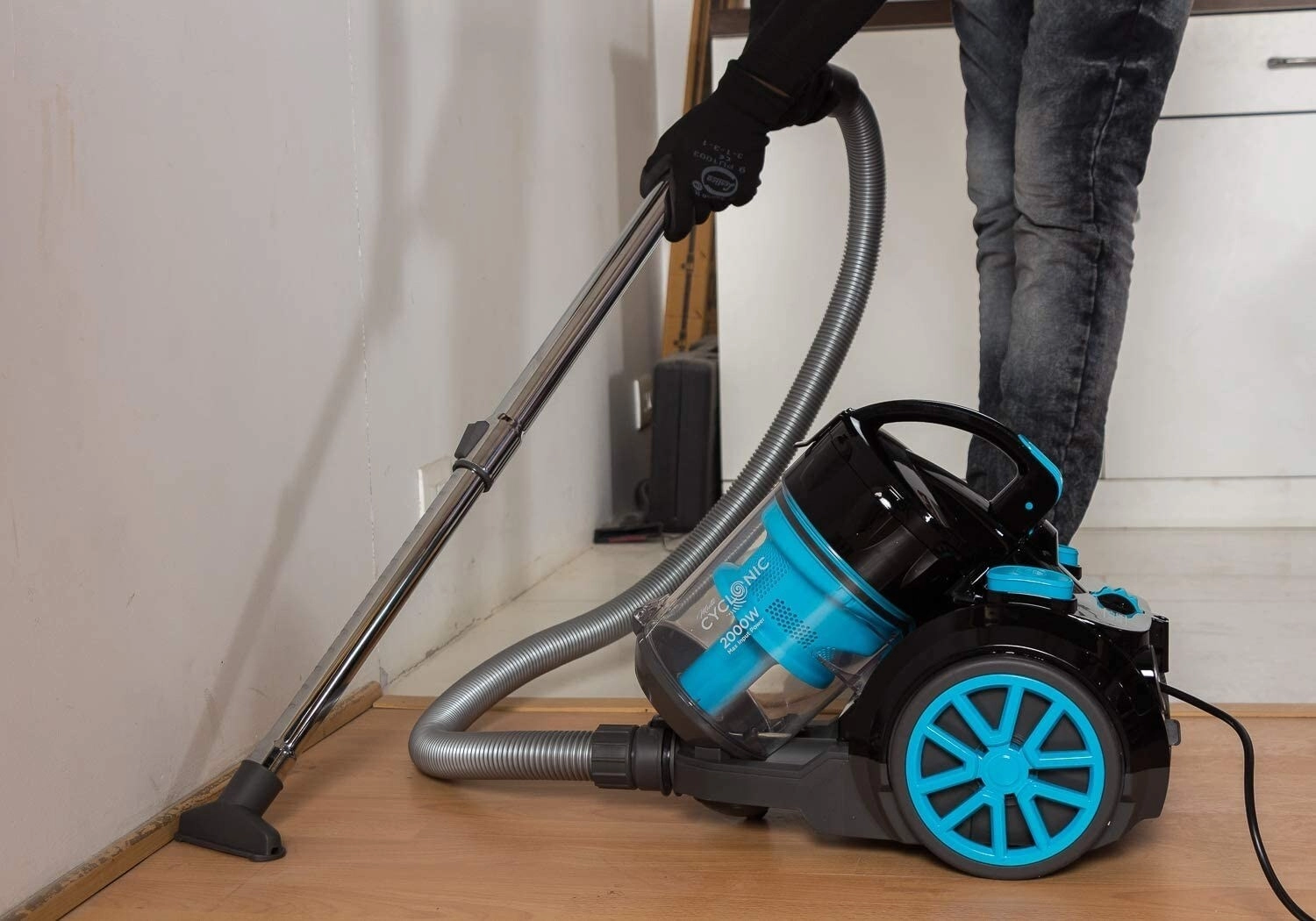 Multi-Cyclonic Bagless Corded Canister Vacuum Cleaner (VM2080-B5)
