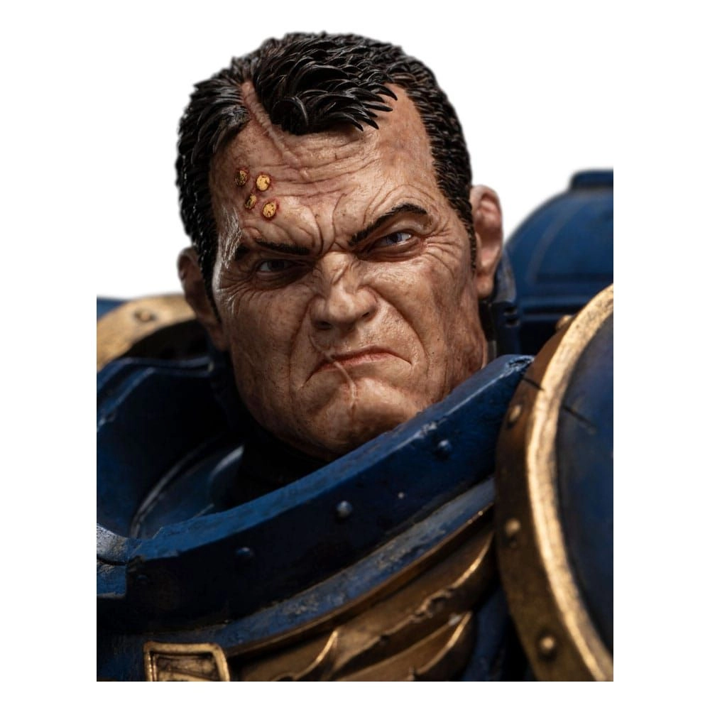 Lieutenant Titus - Warhammer 40k - 1:6 scale Polystone Statue