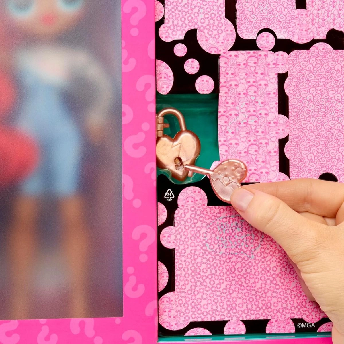 Eye Spy Fashion Doll - Interactive Unboxing Color Change Charm Key Necklace