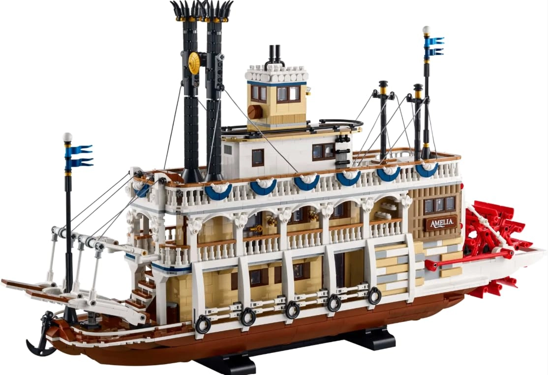 LEGO Ideas The Mississippi Steamboat (21356)