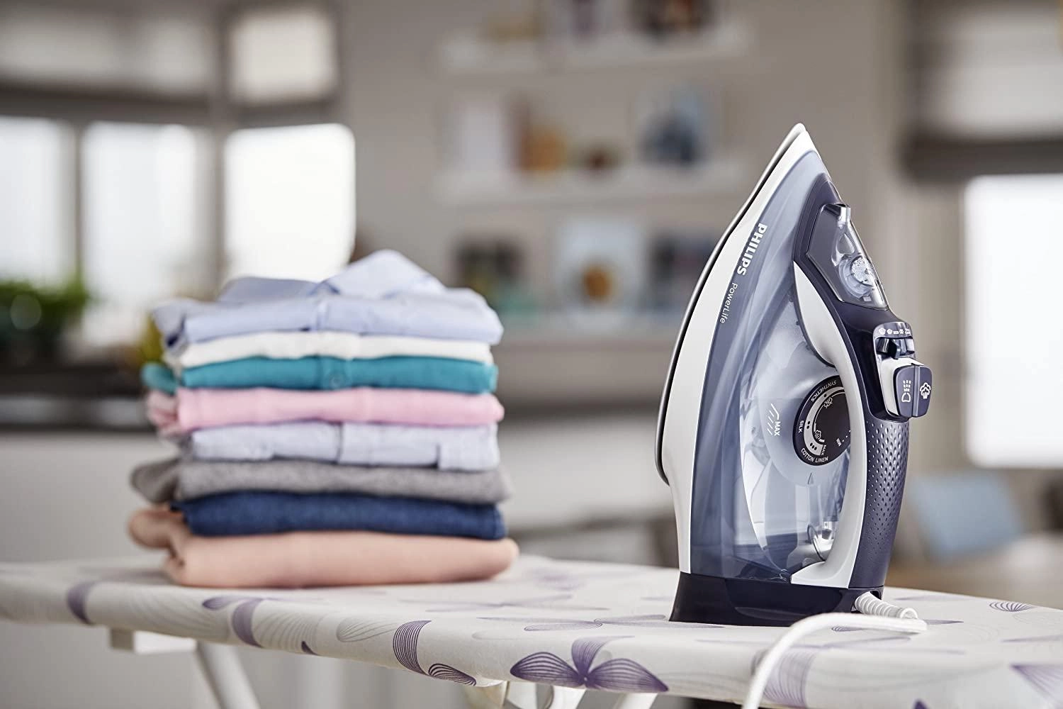 DST5010 - Steam Iron 2400 W 160 g