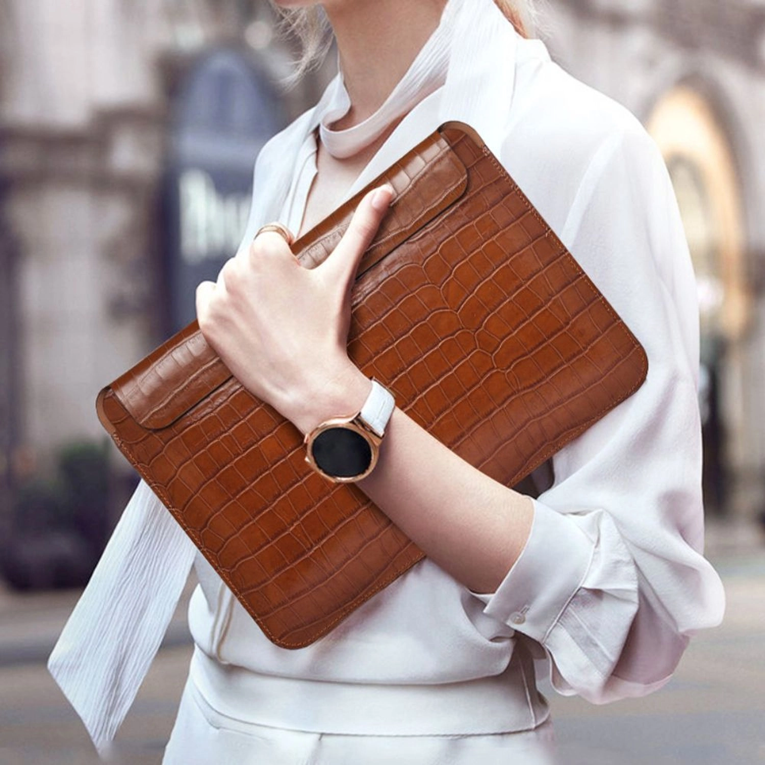 Skin Croco Genuine Leather Sleeve Laptop Sleeve for 14.2-Inch Laptop