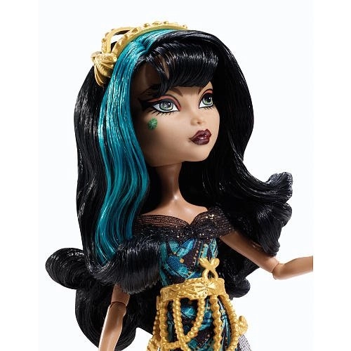 Cleo de Nile Doll - Plastic Frights, Camera, Action Black Carpet
