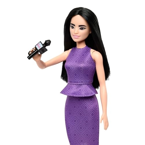 Barbie Sportwelt - 4 Dolls Professional Outfits Ages 3+