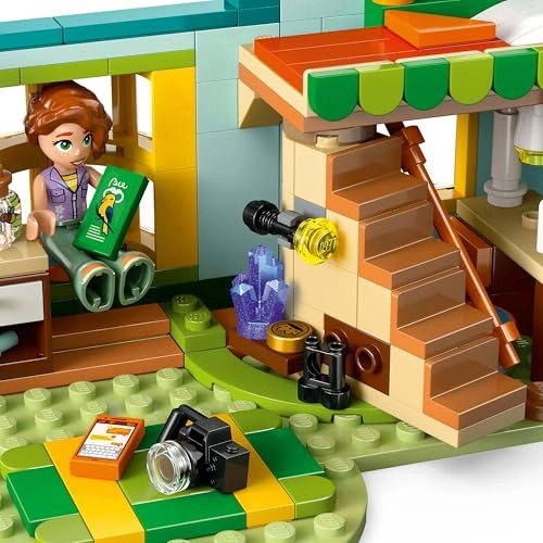 Friends Autumn’s Room (42646)