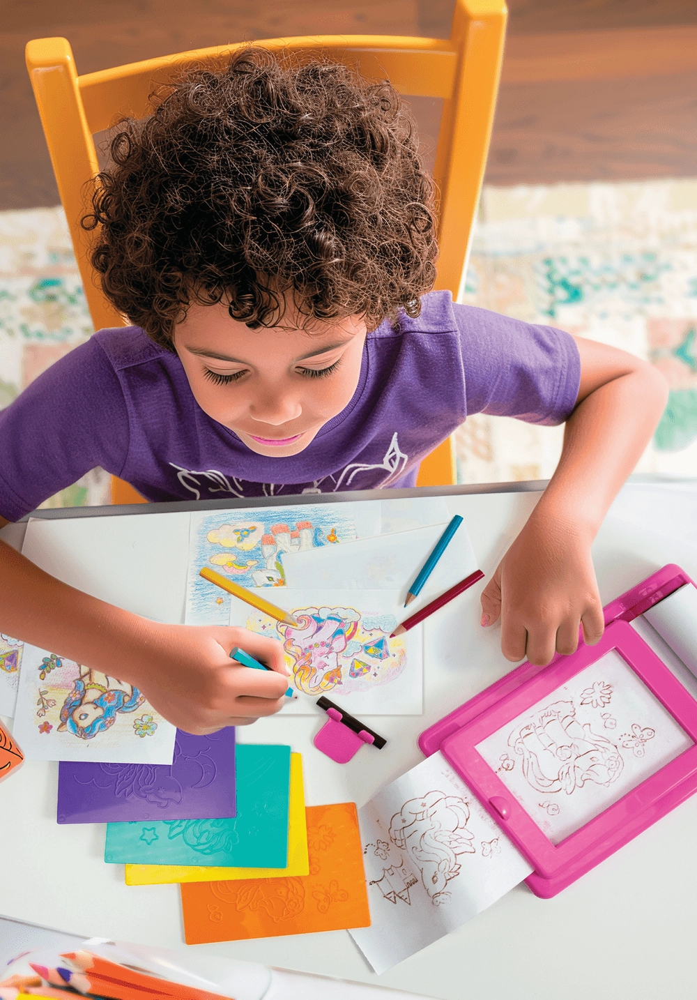 KidzMaker Unicorn Rub Art Studio Craft Kit - 4+ years 11 pcs