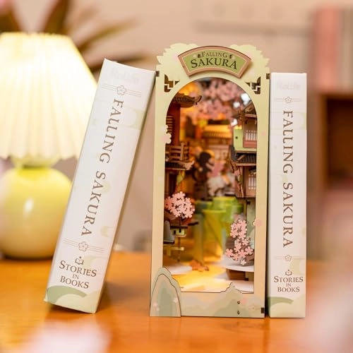 Book Nook - Falling Sakura