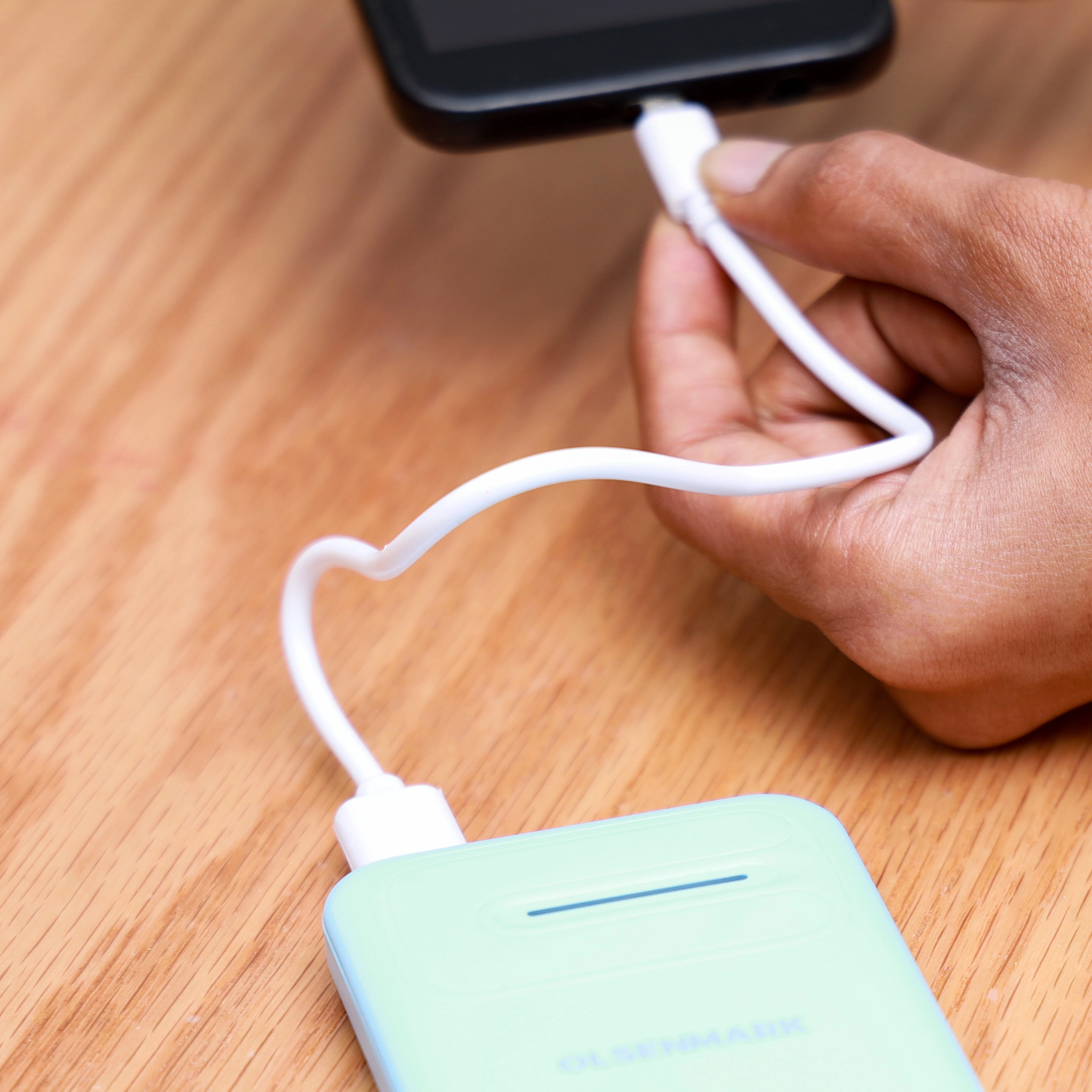 Olsenmark Middle East L.L.C OMPB1820 - 10000 mAh