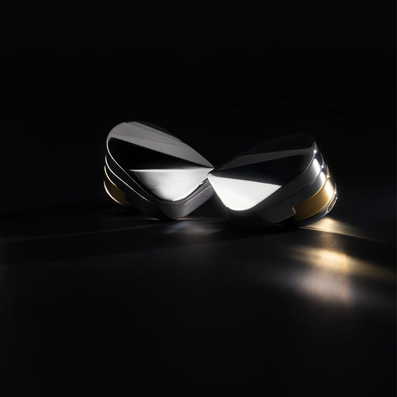 Illustrious Wired Headphone