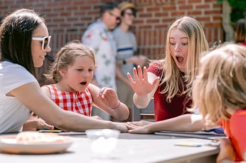 Taco Cat Goat Cheese Pizza - Card Game (Arabic/English)