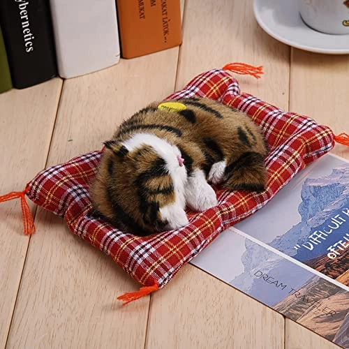 Grass print napping cat - 17 cm