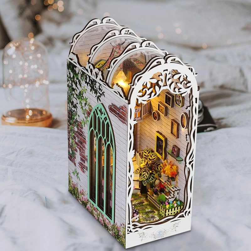 Book Nook Kit