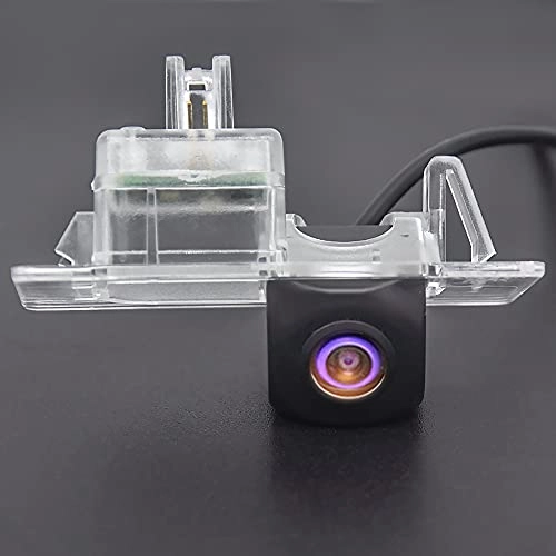 Rear View Reverse Backup Tracks Camera - 728 x 512