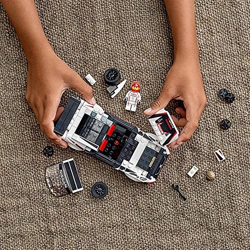 Speed Champions Nissan GT-R NISMO (76896) - 1/32 with minifigure