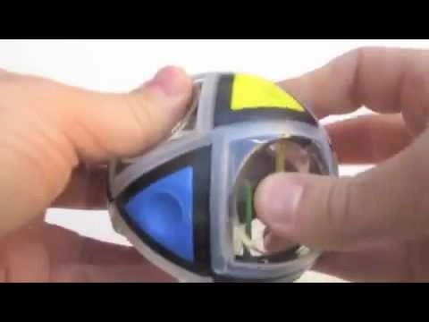 Brain String "R" - 360 degree rotation 3D puzzle set