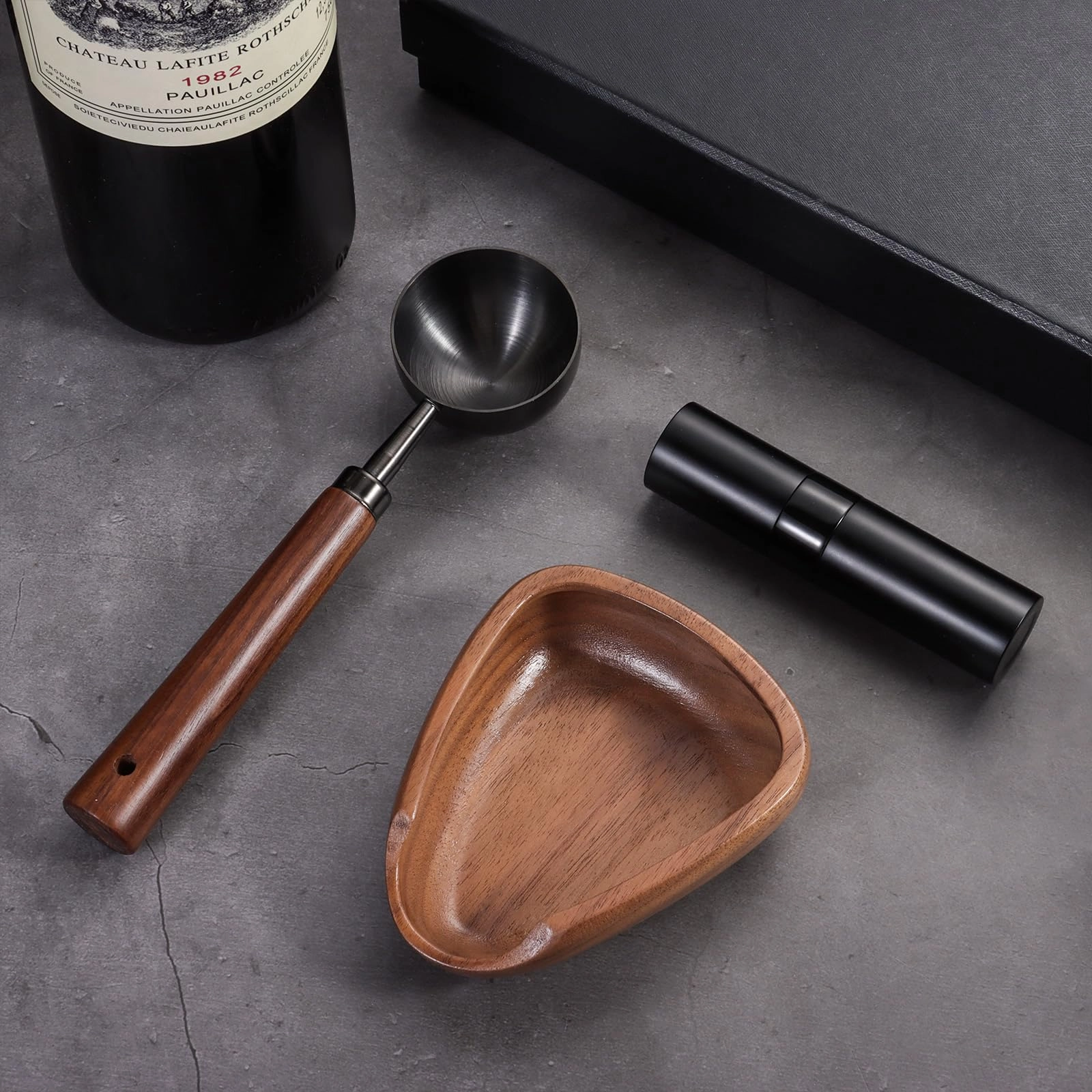 Dosing Cup + Coffee Spoon + Spray Bottle - 8 Milliliters + Gift Box
