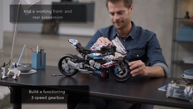 Technic BMW M 1000 RR (42130)