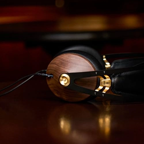 99 Classics Wired Headphone