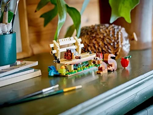 Creator 3 in 1 Birdhouse (31143) - Birds to Hedgehog to Beehive Set