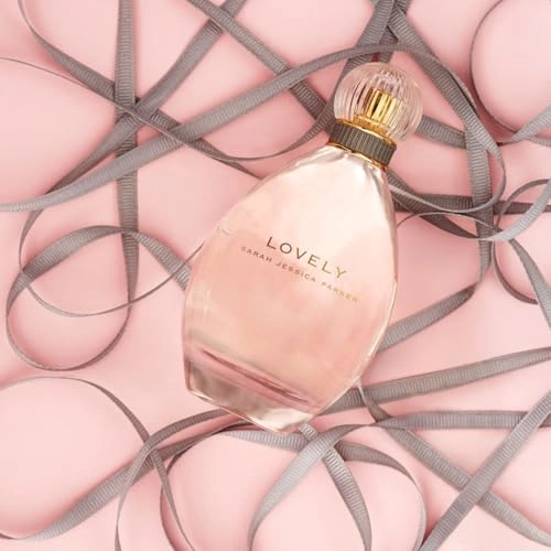 Lovely Sheer Eau de Parfum 100ml