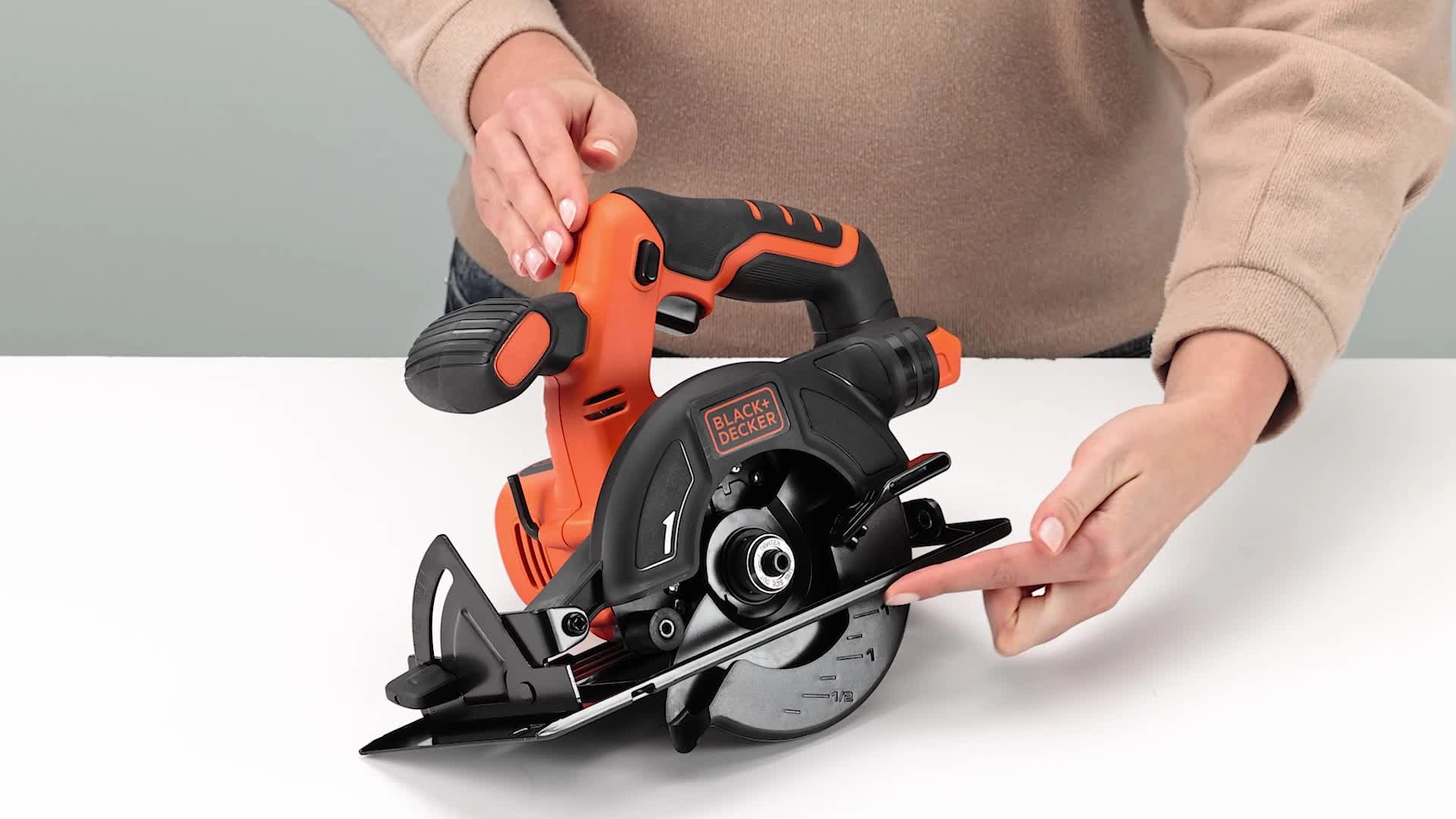 BDCCS18N-XJ Cordless (Bare Tool)