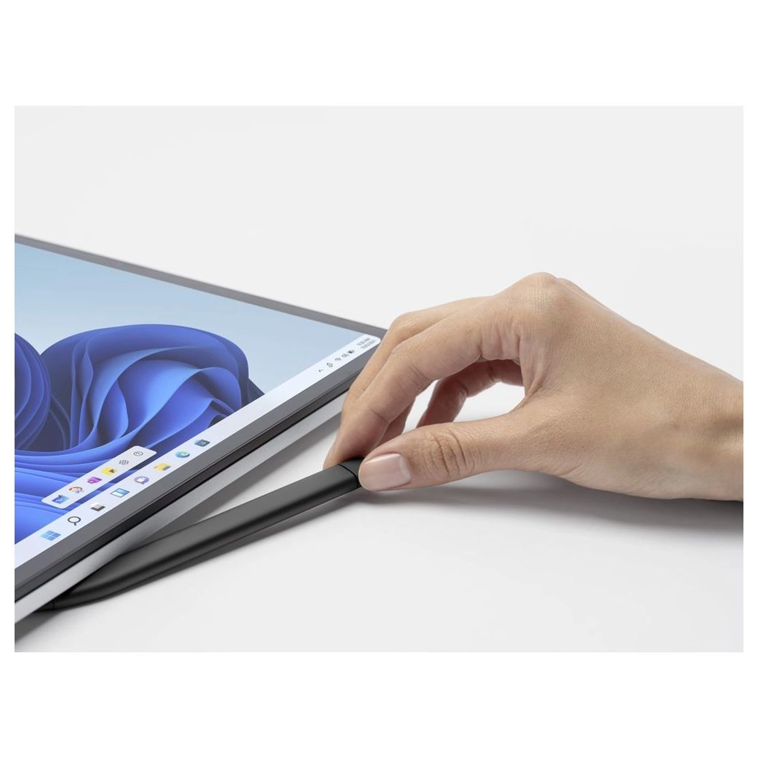 Surface Laptop Studio ABY-00013 - 14.4'' Core i7-11370H 32GB LPDDR4X 1TB SSD