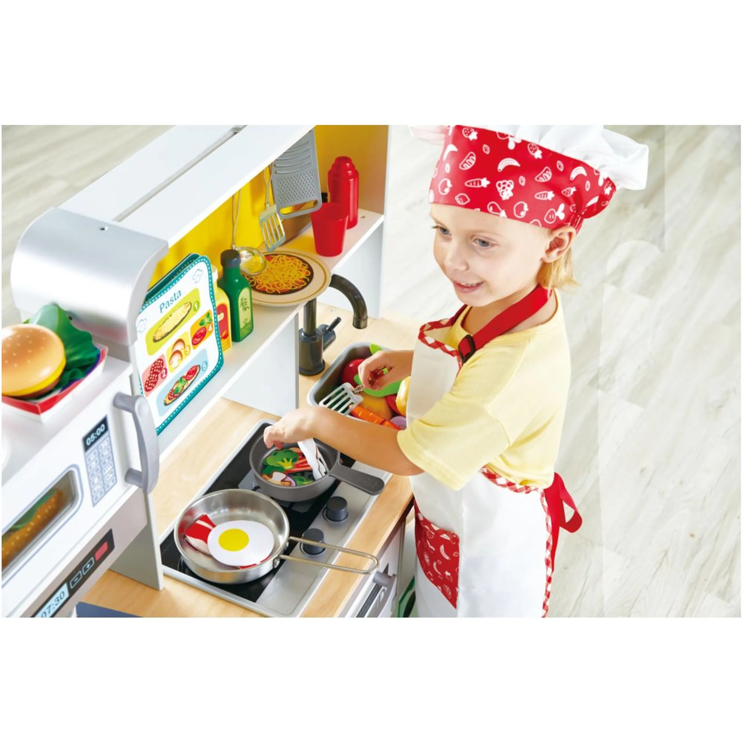 Deluxe Kitchen Playset With Fan Fryer (BDM-E3177)