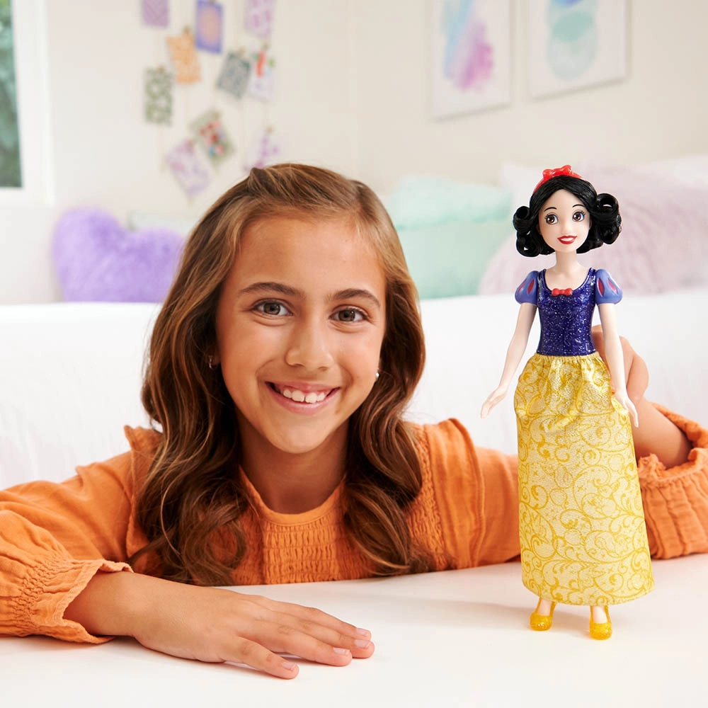 Snow White Doll - Plastic Shimmer Princess