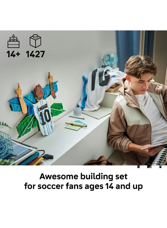 Lionel Messi Celebration - 38 cm high 47 cm wide