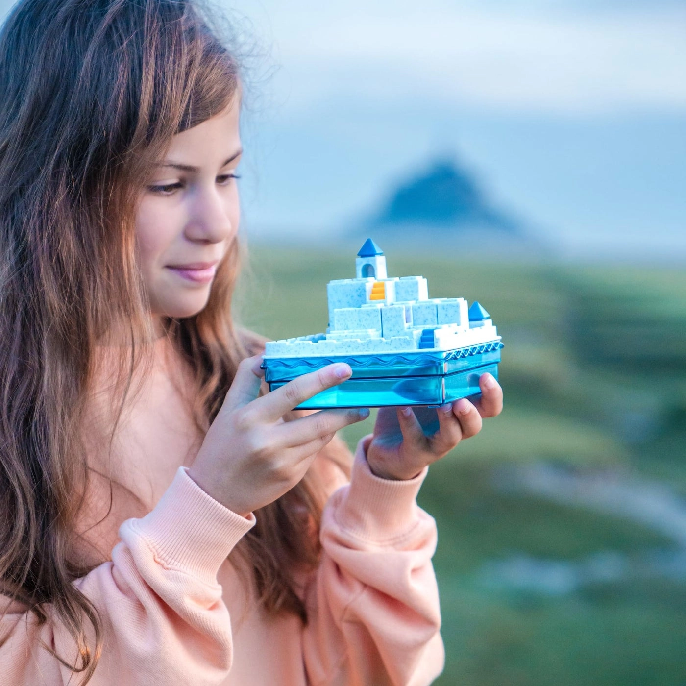 Atlantis Escape Puzzle - Compact Logic Game