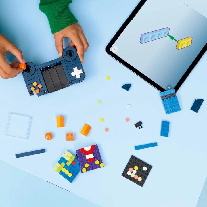 Creator 3 in 1 Retro Gaming Console - 268-piece Ages 8+