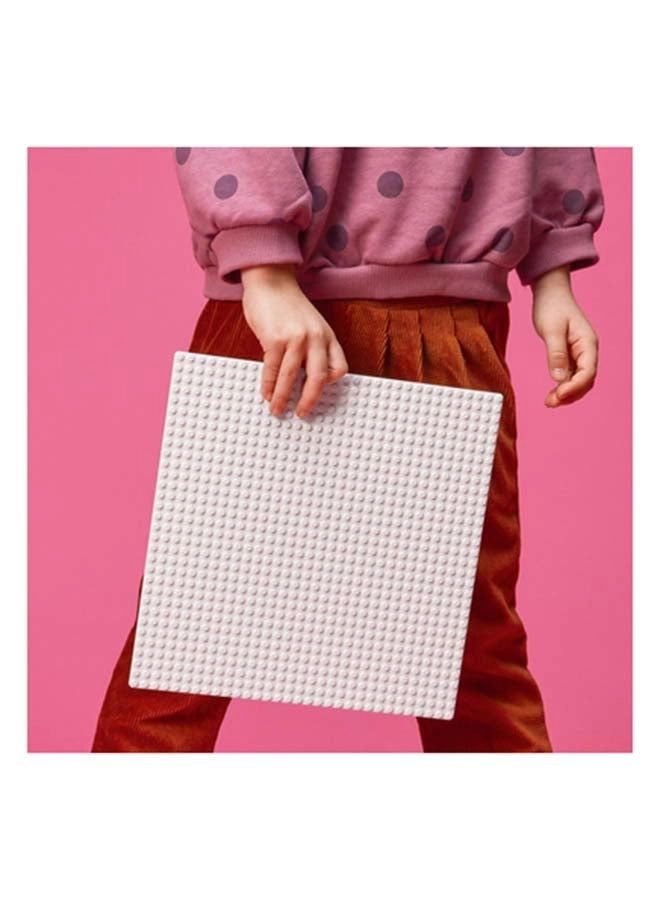 Classic White Baseplate (11026) - 32x32-stud White