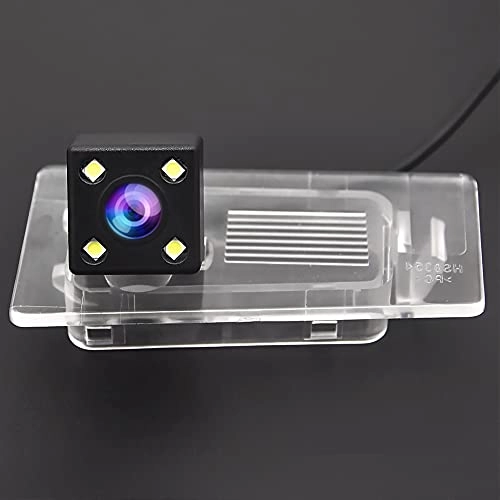 Rear View Reverse Backup Tracks Camera - 728 x 512