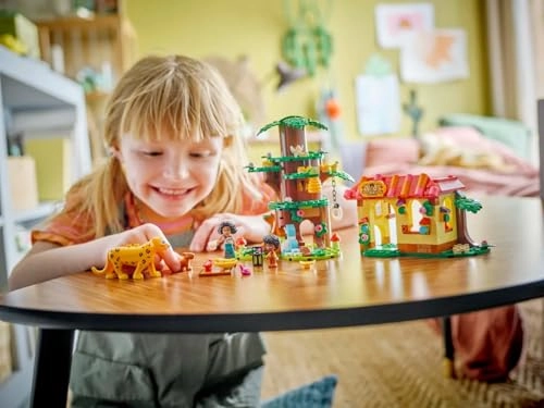 Disney Antonio’s Animal Sanctuary (43251) - Encanto