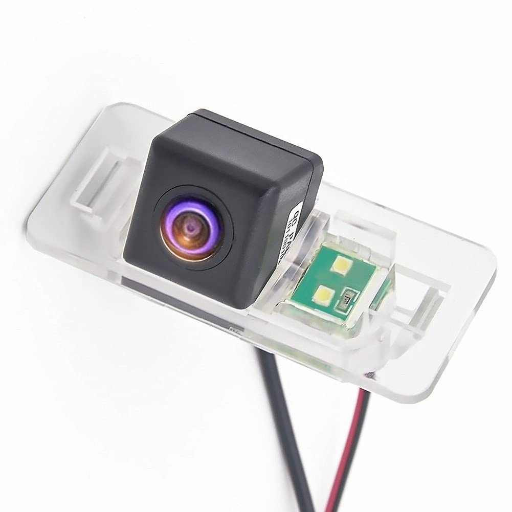 Rear View Reverse Backup Tracks Camera - 728 x 512