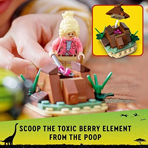 Jurassic World Triceratops Research (76959) - Ford Explorer Car Dino Figure