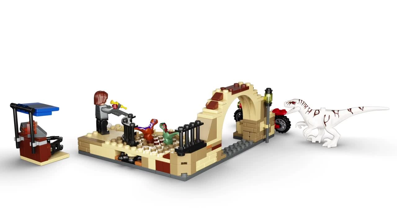 Atrociraptor Dinosaur: Bike Chase - Jurassic World