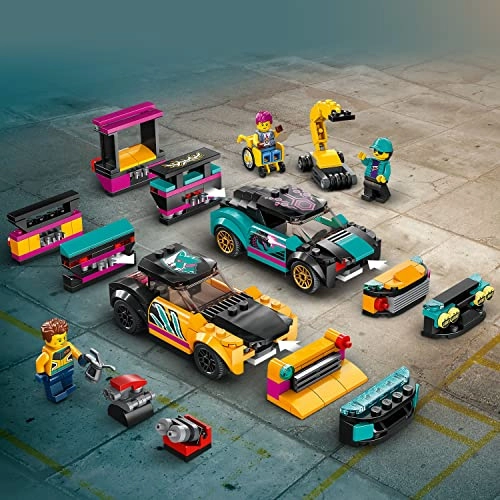 City Custom Car Garage (60389) - 2 Customisable Cars 4 Minifigures