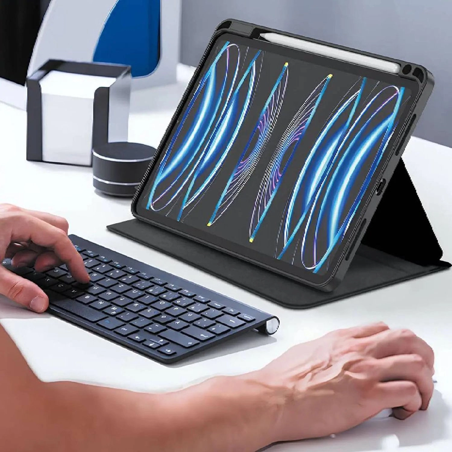 Folio Case with Adjustable Handle for iPad Pro 11-inch