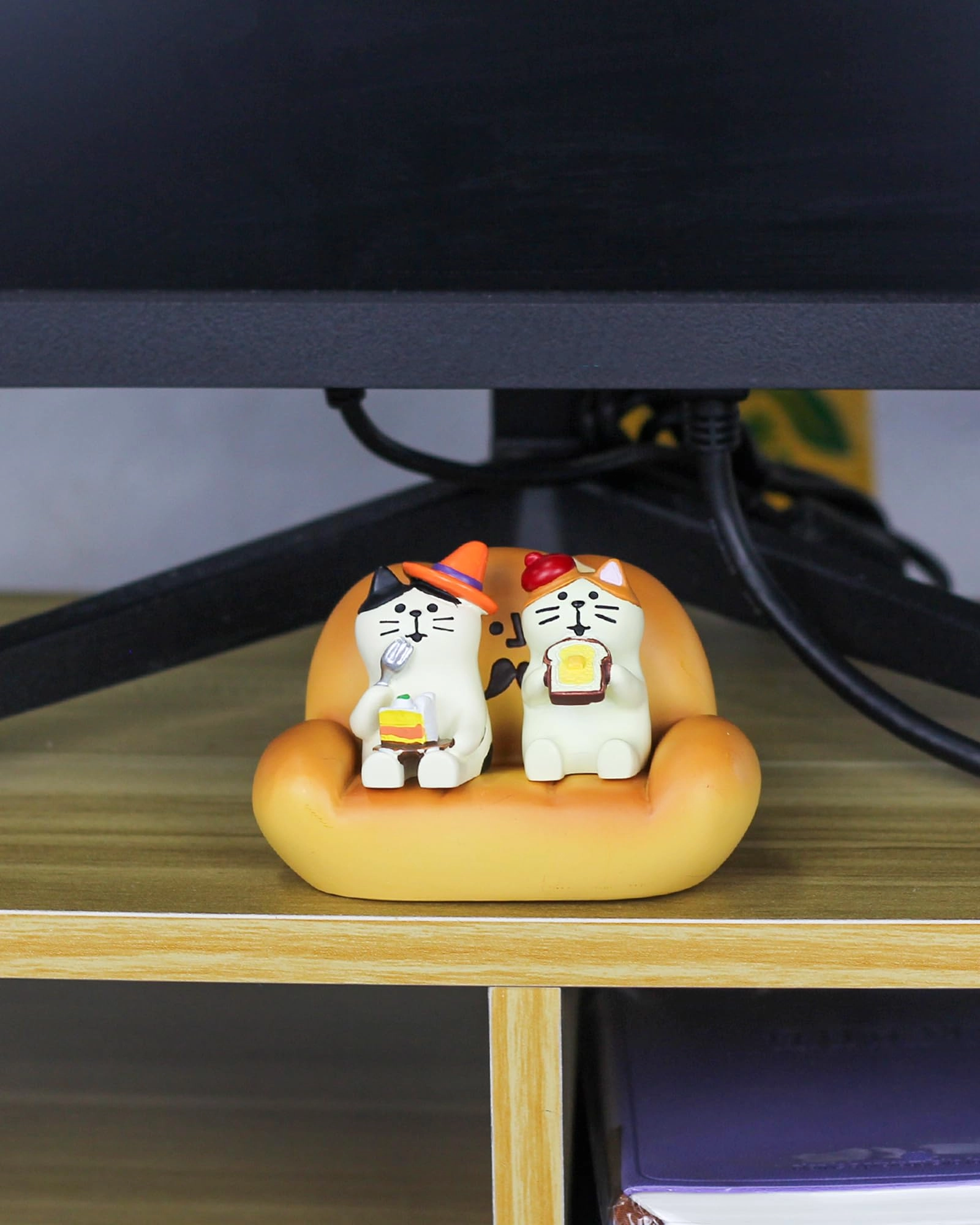 Cute Mini Cat Figurine - Resin