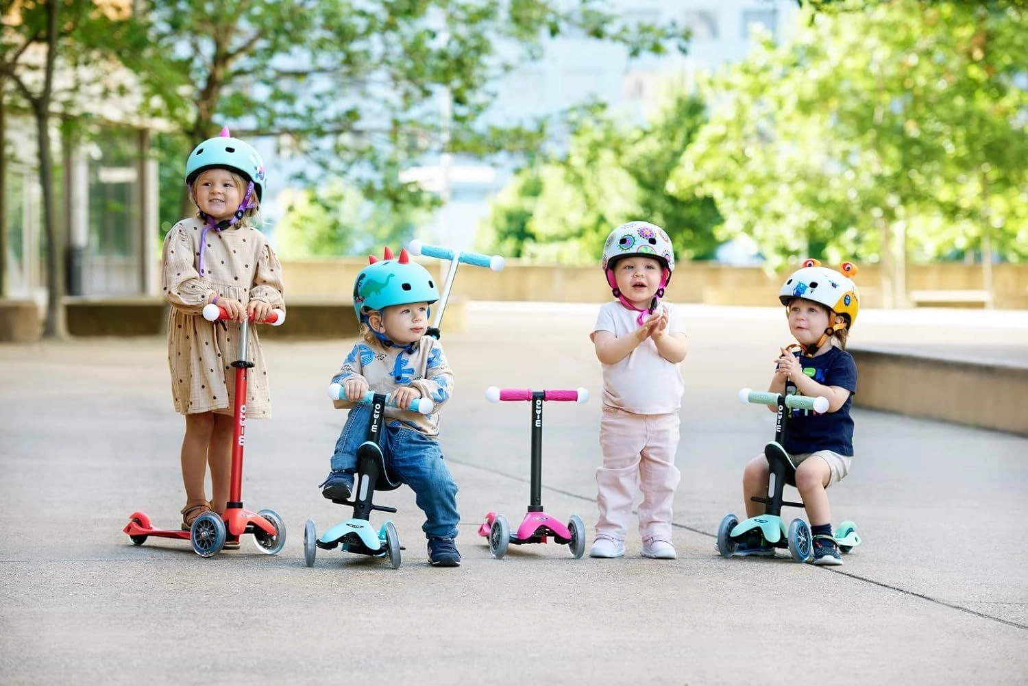 Mini 2Grow Deluxe Magic 3-Wheel Kick Scooter – 120/85mm LED