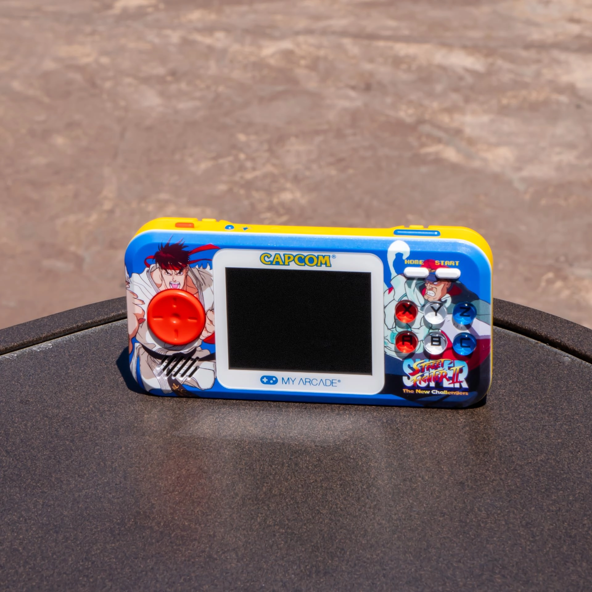 Street Fighter II Pocket Player Pro - 2.75" full color display Includes Super Street Fighter II and Street Fighter II': Special Champion Edition
