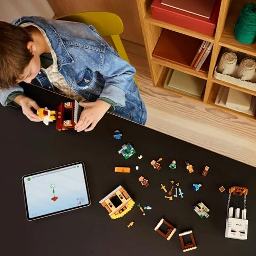 Minecraft The Ghast Balloon Village Attack (21273)