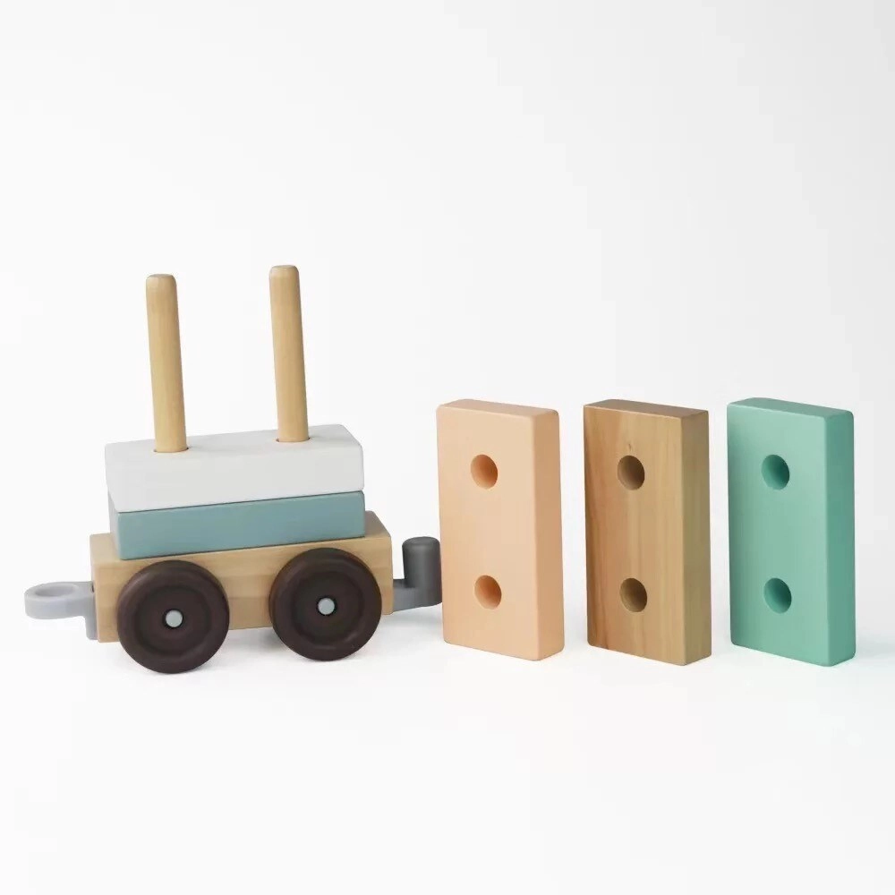 Train Stacker Pull Along - 15 piece(s)