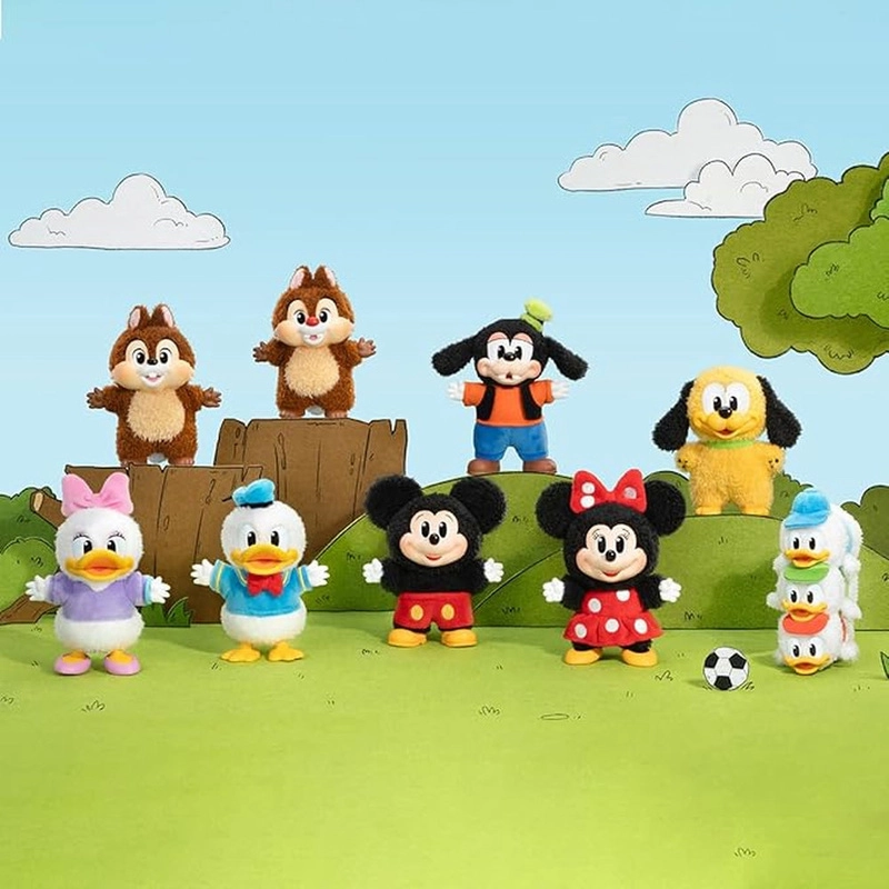 Mickey Family Plush Pendant - Plush keychain 16.6 x 10.1 x 9.1 cm