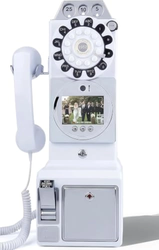 Video Guestbook - High Definition 3.5-inch display